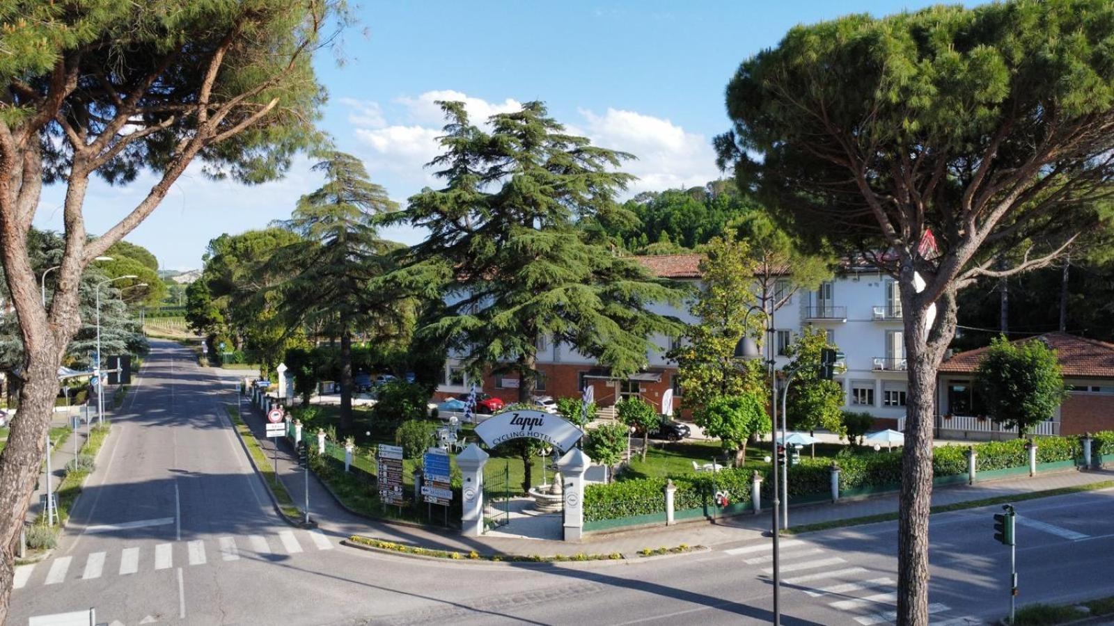 Zappi Cycling Hotel Riolo Terme Extérieur photo