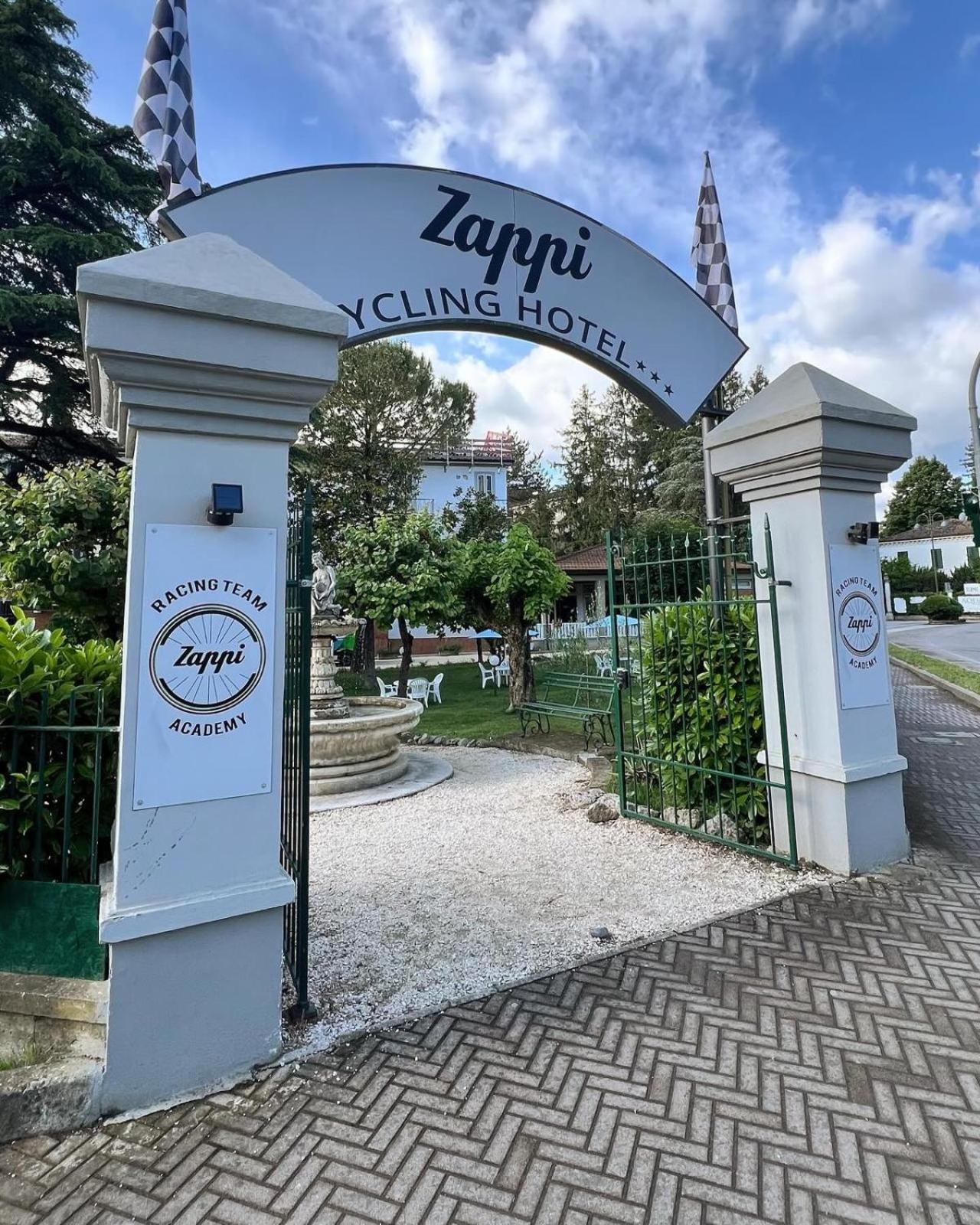 Zappi Cycling Hotel Riolo Terme Extérieur photo